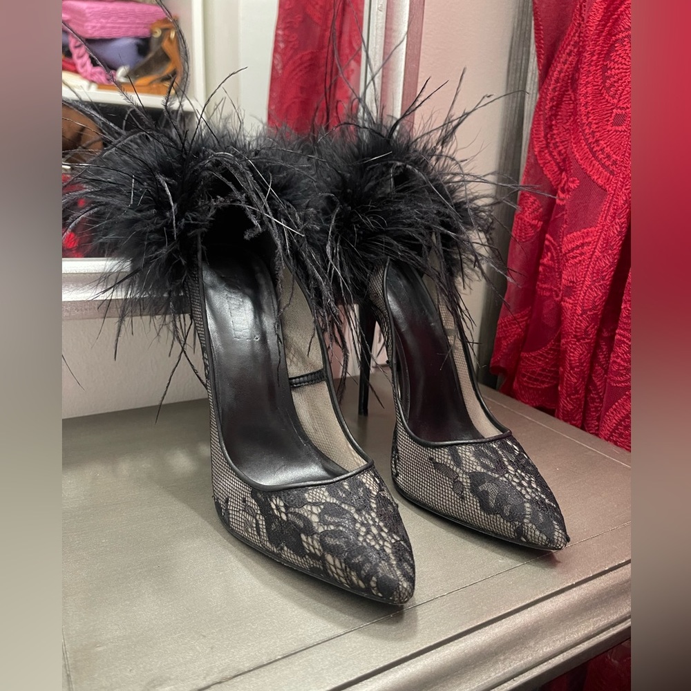 Size 37 heels fluffy fur